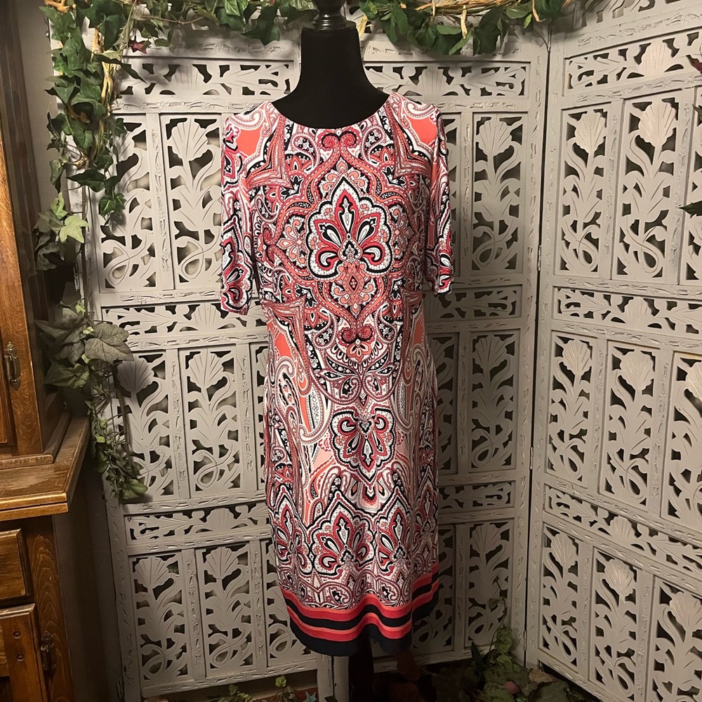LIZ CLAIBORNE LOVELY BLACK & CREAM WITH ORANGE ACCENTS SHORT SLEEVE MIDI DRESS